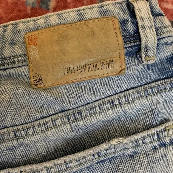 ZARA Girls Distressed Jean Shorts - Picture 4 of 4